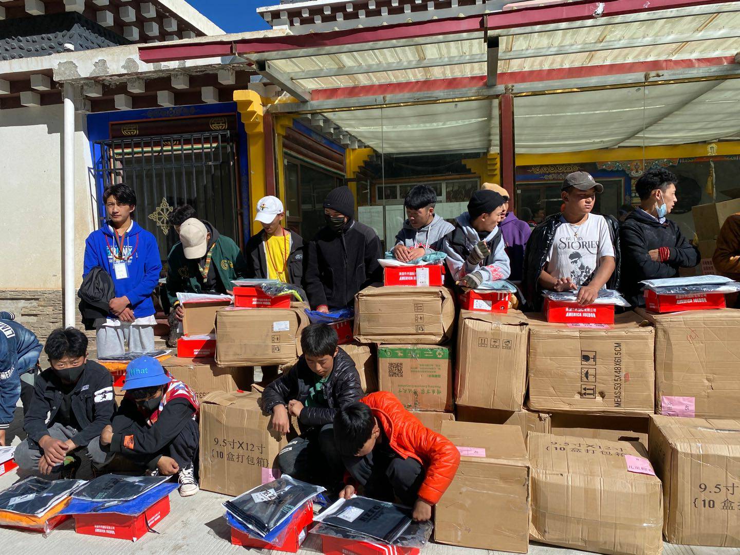 苏州陆强智能家居有限公司公益回顾丨家国同欢月同圆 温暖满载甘孜州(图7) 苏州陆强智能家居有限公司公益回顾丨家国同欢月同圆 温暖满载甘孜州(图7)