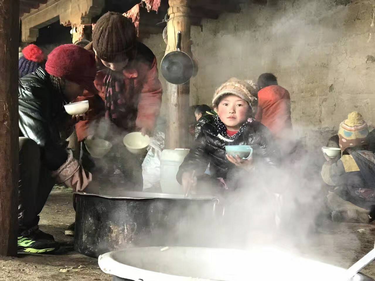 苏州陆强智能家居有限公司公益回顾丨家国同欢月同圆 温暖满载甘孜州(图10) 苏州陆强智能家居有限公司公益回顾丨家国同欢月同圆 温暖满载甘孜州(图10)